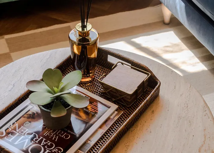 The Clifton I 5 Bed House *