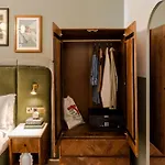 The Clifton I 5 Bed House