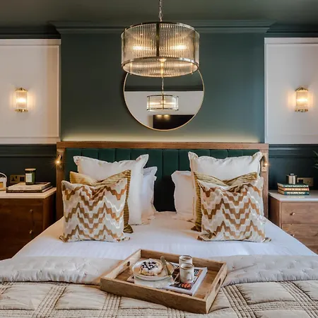 The Clifton I 5 Bed House Hébergement de vacances *