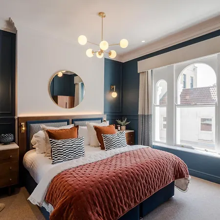 The Clifton Holiday home *
