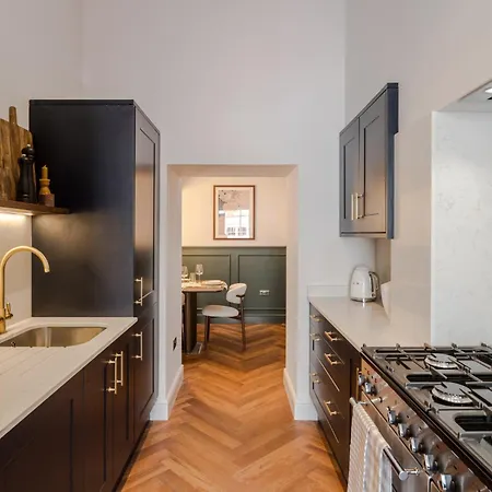 The Clifton I 5 Bed House Vakantiehuis