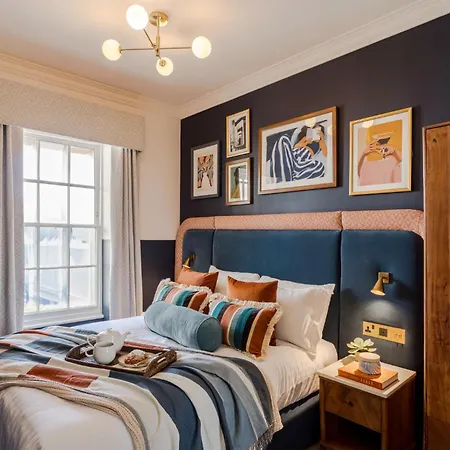 Semesterbostad The Clifton I 5 Bed House *