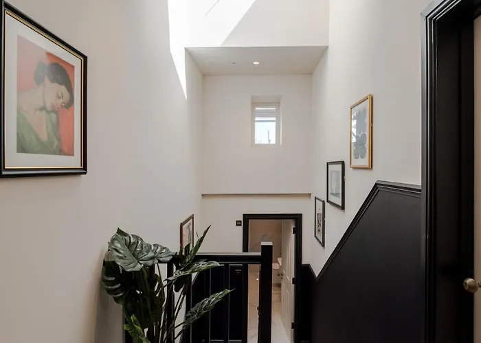 The Clifton I 5 Bed House Semesterbostad